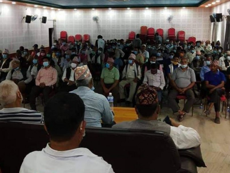 ओली आफैँले गरेका प्रस्तावबाट हट्दै